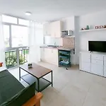 The White Flat