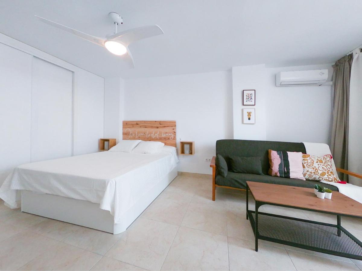 The White Flat